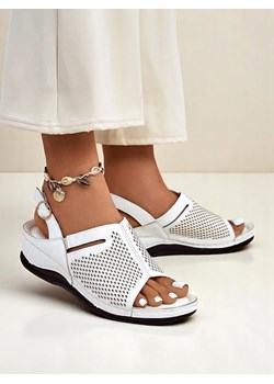 Royalfashion Damskie sandały na niskim koturnie Mira ze sklepu royalfashion.pl w kategorii Sandały damskie - zdjęcie 183855562