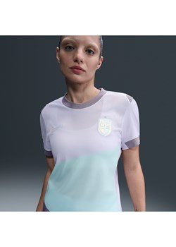 Damska koszulka piłkarska Nike Dri-FIT Norwegia Stadium 2025 (drużyna kobiet) (wersja wyjazdowa) – replika - Fiolet ze sklepu Nike poland w kategorii Bluzki damskie - zdjęcie 183860403