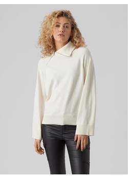 Vero Moda Golf Vivan 10271449 Écru Relaxed Fit ze sklepu MODIVO w kategorii Swetry damskie - zdjęcie 183862753