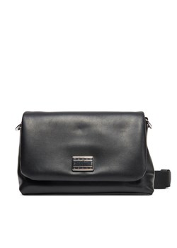 Torebka Tommy Jeans Tjw American Cool Flap Crossover AW0AW17550 Czarny ze sklepu eobuwie.pl w kategorii Listonoszki - zdjęcie 183865763