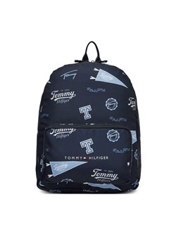 Tommy Hilfiger Plecak Th Essential Printed Backpack AU0AU01992 Granatowy ze sklepu MODIVO w kategorii Plecaki dla dzieci - zdjęcie 183867242
