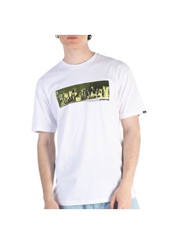 Koszulka Vans Epitome VN000HFSWHT1 - biała ze sklepu streetstyle24.pl w kategorii T-shirty męskie - zdjęcie 183870312
