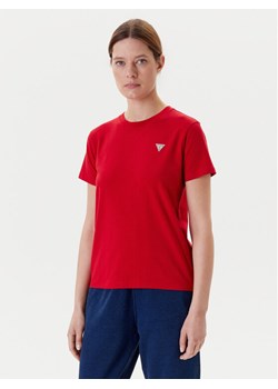 Guess T-Shirt W4YI10 J1314 Czerwony Regular Fit ze sklepu MODIVO w kategorii Bluzki damskie - zdjęcie 183874672