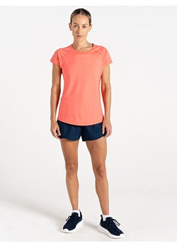 Dare 2b Koszulka sportowa &quot;Corral Tee&quot; w kolorze łososiowym ze sklepu Limango Polska w kategorii Bluzki damskie - zdjęcie 183877862