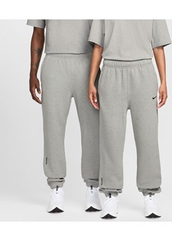 Spodnie dresowe z dzianiny NOCTA NOCTA - Szary ze sklepu Nike poland w kategorii Spodnie męskie - zdjęcie 183881540