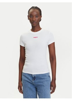Tommy Jeans T-Shirt Script Label DW0DW21402 Biały Slim Fit ze sklepu MODIVO w kategorii Bluzki damskie - zdjęcie 183885492