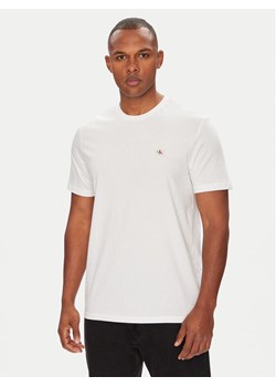 Calvin Klein Jeans T-Shirt LV04RC272G Biały Regular Fit ze sklepu MODIVO w kategorii T-shirty męskie - zdjęcie 183885524