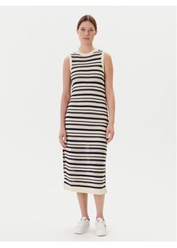 Tommy Hilfiger Sukienka dzianinowa WW0WW45649 Beżowy Slim Fit ze sklepu MODIVO w kategorii Sukienki - zdjęcie 183885663