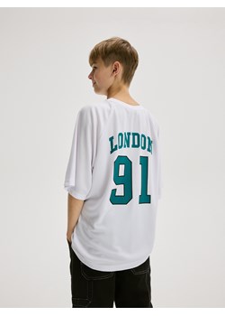 Reserved - Szybkoschnący t-shirt z nadrukiem - biały ze sklepu Reserved w kategorii T-shirty chłopięce - zdjęcie 183891410