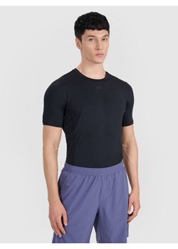 Męska koszulka treningowa 4F 4FWSS25TFTSM1343 - czarna ze sklepu Sportstylestory.com w kategorii T-shirty męskie - zdjęcie 183897920