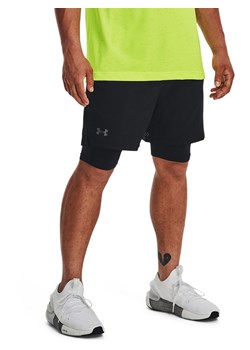Under Armour Szorty funkcyjne 2w1 w kolorze czarnym ze sklepu Limango Polska w kategorii Spodenki męskie - zdjęcie 183899284