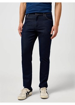 MESKIE SPODNIE WRANGLER TEXAS SLIM MOONLIGHT RINSE 112362474 ze sklepu YouNeedit.pl w kategorii Jeansy męskie - zdjęcie 183902543
