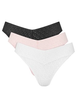 Calvin Klein Underwear Komplet 3 par fig klasycznych LV00QD5305 Kolorowy ze sklepu MODIVO w kategorii Majtki damskie - zdjęcie 183904270