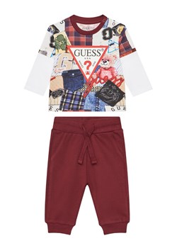 Guess Komplet dziecięcy I5YG00 K8HM4 Bordowy Regular Fit ze sklepu MODIVO w kategorii Odzież dla niemowląt - zdjęcie 183907580