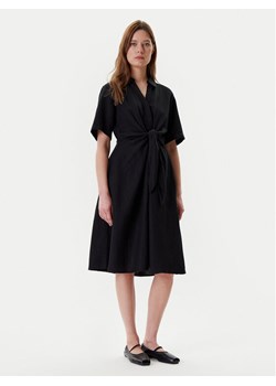 Tommy Hilfiger Sukienka codzienna WW0WW45836 Czarny Regular Fit ze sklepu MODIVO w kategorii Sukienki - zdjęcie 183907684
