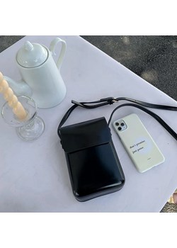 Skórzana torebka na telefon - Czarny ze sklepu Intimica.pl w kategorii Etui - zdjęcie 183923991