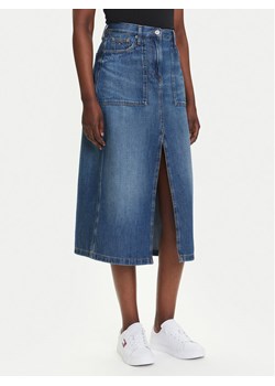 Tommy Jeans Spódnica jeansowa Claire DW0DW21070 Granatowy Regular Fit ze sklepu MODIVO w kategorii Spódnice - zdjęcie 183924842