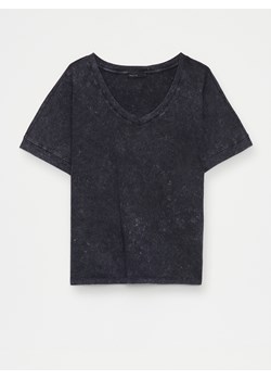 Mohito - Bawełniany t-shirt z efektem sprania - czarny ze sklepu Mohito w kategorii Bluzki damskie - zdjęcie 183930353