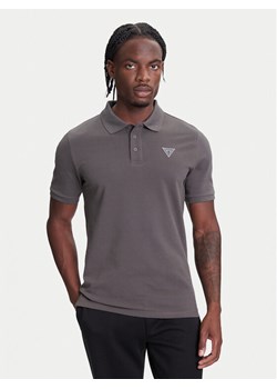 Guess Polo Z5YP02 K9WF1 Szary Regular Fit ze sklepu MODIVO w kategorii T-shirty męskie - zdjęcie 183932104