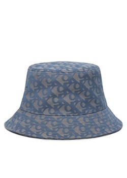 Kapelusz Calvin Klein Logo Jacquard Bucket Hat LV04K5059G Niebieski ze sklepu eobuwie.pl w kategorii Kapelusze damskie - zdjęcie 183940764