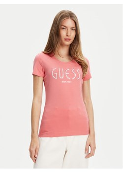 Guess T-Shirt W5YI05 J1314 Różowy Regular Fit ze sklepu MODIVO w kategorii Bluzki damskie - zdjęcie 183941482