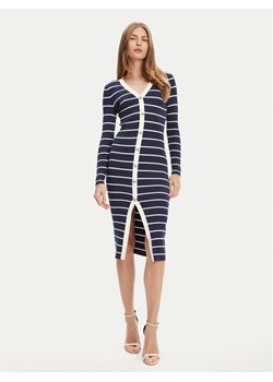 Guess Sukienka dzianinowa W5YK98 Z2YK2 Granatowy Slim Fit ze sklepu MODIVO w kategorii Sukienki - zdjęcie 183941532