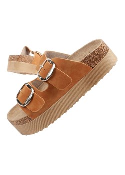 Klapki Lee Cooper LCW-25-35-3494L brązowe ze sklepu ButyModne.pl w kategorii Klapki damskie - zdjęcie 183944252