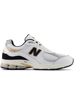 Buty New Balance M2002RPN białe - id: 226772 - marki New Balance - 183944311 Buty New Balance M2002RPN białe ze sklepu ButyModne.pl w kategorii Buty sportowe męskie - zdjęcie 183944311