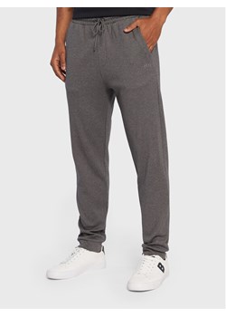 Boss Spodnie dresowe Hadiko Curved 50469098 Szary Regular Fit ze sklepu MODIVO w kategorii Spodnie męskie - zdjęcie 183944912