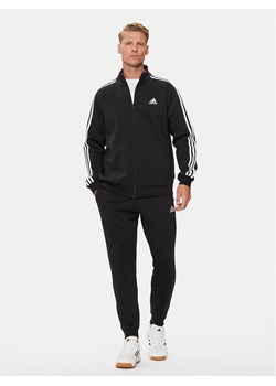 adidas Dres Basic 3-Stripes IJ6067 Czarny Regular Fit ze sklepu MODIVO w kategorii Dresy męskie - zdjęcie 183944944