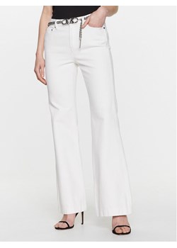 MICHAEL Michael Kors Jeansy MS3904180V Biały Flare Fit ze sklepu MODIVO w kategorii Jeansy damskie - zdjęcie 183945592