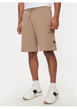 Boss Szorty sportowe 50511591 Brązowy Relaxed Fit ze sklepu MODIVO w kategorii Spodenki męskie - zdjęcie 183945934