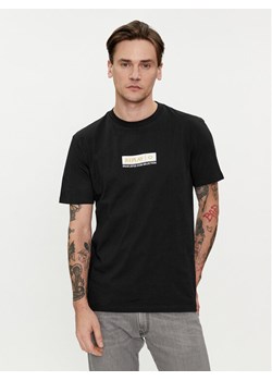 Replay T-Shirt M6755.000.2660 Czarny Regular Fit ze sklepu MODIVO w kategorii T-shirty męskie - zdjęcie 183946042