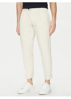 JOOP! Chinosy 17 JT-70Randar12-W 10017812 30045140 Écru Regular Fit ze sklepu MODIVO w kategorii Spodnie męskie - zdjęcie 183946183