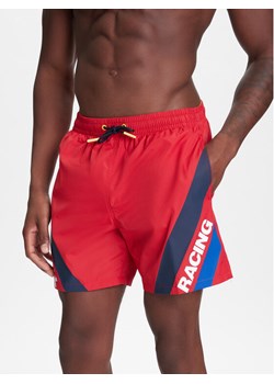 Pepe Jeans Szorty kąpielowe Red Bull Racing RMB10007 Czerwony Regular Fit ze sklepu MODIVO w kategorii Kąpielówki - zdjęcie 183947184