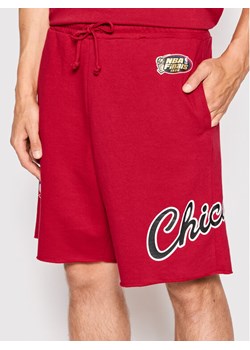 Mitchell & Ness Szorty sportowe SHORAJ19075 Czerwony Regular Fit ze sklepu MODIVO w kategorii Spodenki męskie - zdjęcie 183947291