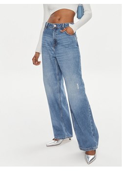 Hugo Jeansy Leni_B 50513731 Niebieski Relaxed Fit - id: 0000303809317 - marki Hugo Boss - 183948504 Hugo Jeansy Leni_B 50513731 Niebieski Relaxed Fit ze sklepu MODIVO w kategorii Jeansy damskie - zdjęcie 183948504