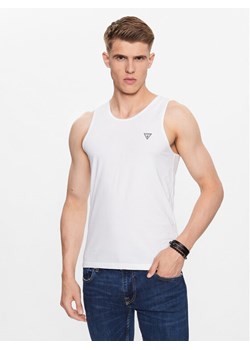 Guess Tank top U97M02 K6YW1 Biały Regular Fit ze sklepu MODIVO w kategorii T-shirty męskie - zdjęcie 183948613
