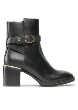 Botki Tommy Hilfiger Belt Heeled FW0FW06766 Czarny ze sklepu eobuwie.pl w kategorii Botki - zdjęcie 183969811