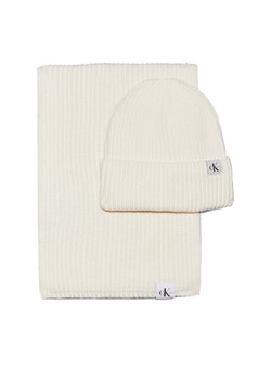 Zestaw Szalik i Czapka Calvin Klein Jeans IU0IU00638 Écru ze sklepu eobuwie.pl w kategorii Czapki zimowe damskie - zdjęcie 183971080