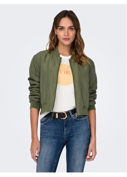 ONLY Kurtka bomber Alma 15315820 Zielony Regular Fit ze sklepu MODIVO w kategorii Kurtki damskie - zdjęcie 183985172