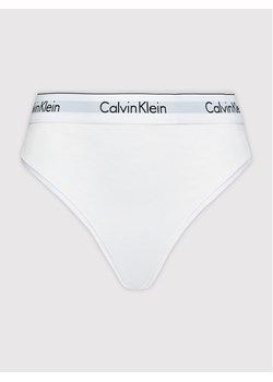 Calvin Klein Underwear Stringi 000QF5117E Biały ze sklepu MODIVO w kategorii Majtki damskie - zdjęcie 183985564