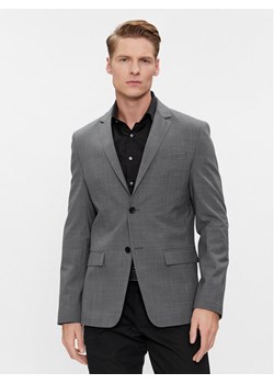 Calvin Klein Marynarka K10K112935 Szary Regular Fit ze sklepu MODIVO w kategorii Marynarki męskie - zdjęcie 183985711