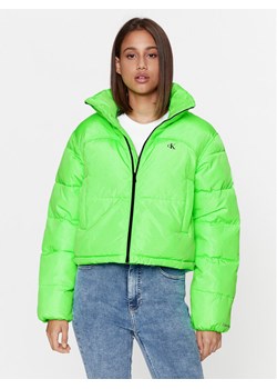 Calvin Klein Jeans Kurtka zimowa J20J222340 Zielony Regular Fit ze sklepu MODIVO w kategorii Kurtki damskie - zdjęcie 183985733
