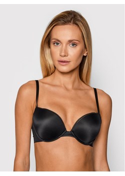 Calvin Klein Underwear Biustonosz push-up Liquid Touch 000QF4083E Czarny ze sklepu MODIVO w kategorii Biustonosze - zdjęcie 183986030