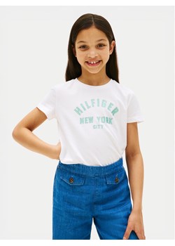 Tommy Hilfiger T-Shirt Graphic KG0KG08813 Biały Regular Fit ze sklepu MODIVO w kategorii Bluzki dziewczęce - zdjęcie 183986042