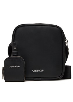 Calvin Klein Saszetka Ck Est. Pu Cube Reporter K50K511861 Czarny ze sklepu MODIVO w kategorii Torby męskie - zdjęcie 183986052