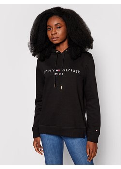 Tommy Hilfiger Bluza Heritage WW0WW31998 Czarny Regular Fit ze sklepu MODIVO w kategorii Bluzy damskie - zdjęcie 183986084