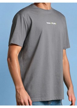 Sinsay - Bawełniana koszulka z nadrukiem gamingowym na plecach - szary ze sklepu Sinsay w kategorii T-shirty męskie - zdjęcie 183992673