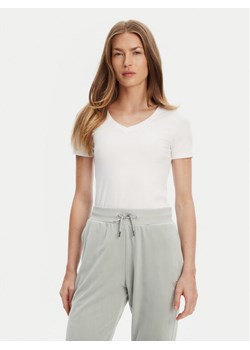 Guess T-Shirt O5RI02 KBBU1 Biały Regular Fit ze sklepu MODIVO w kategorii Bluzki damskie - zdjęcie 183992853